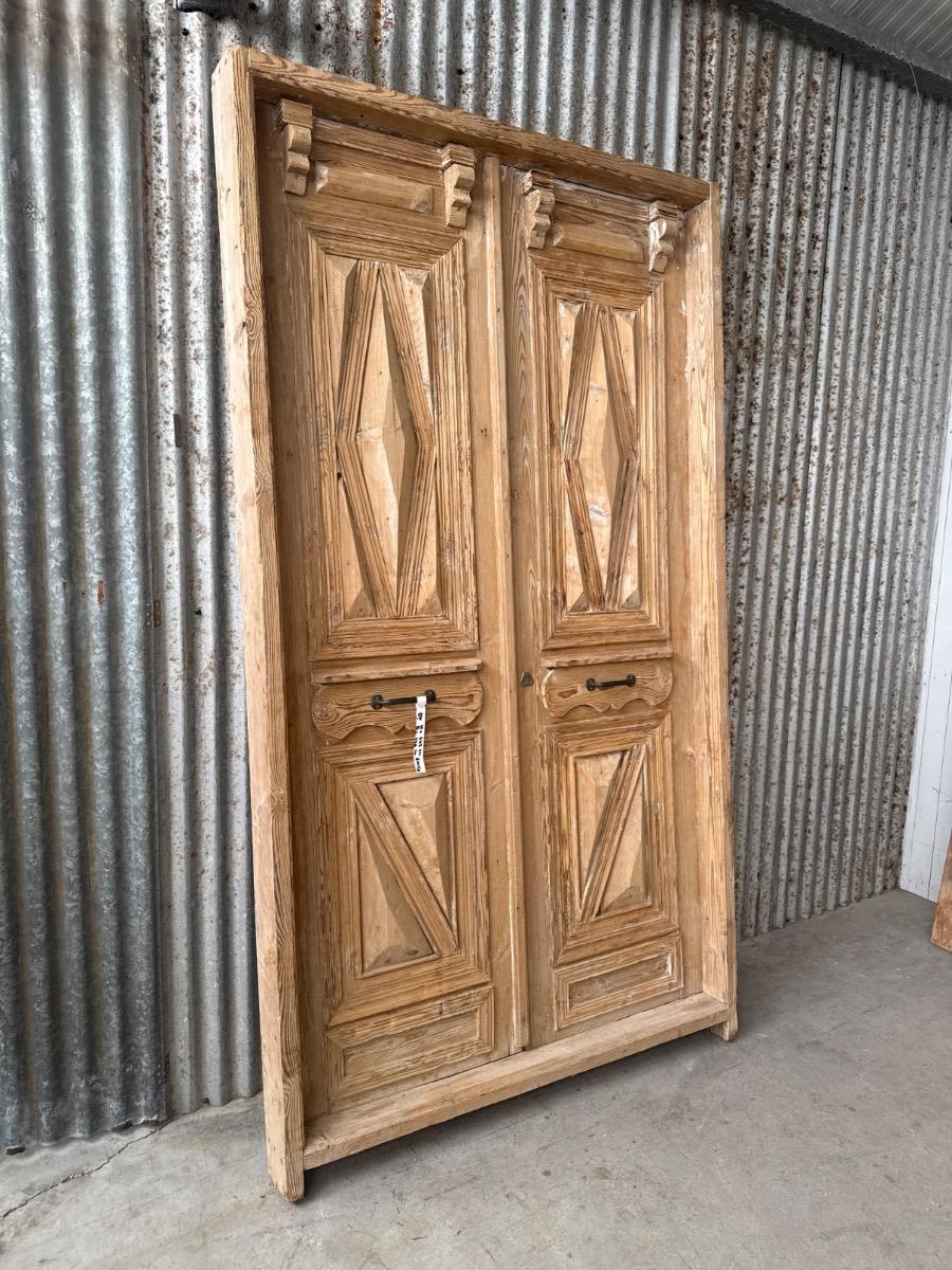 Antique frame with doors