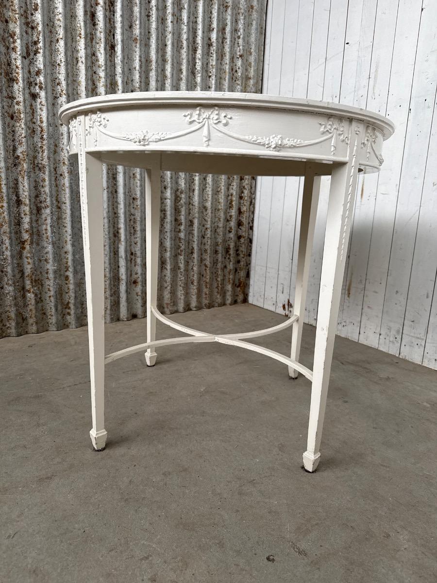 Antique french table
