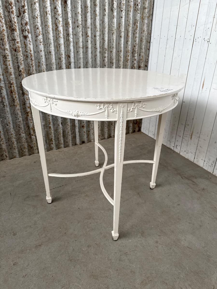 Antique french table