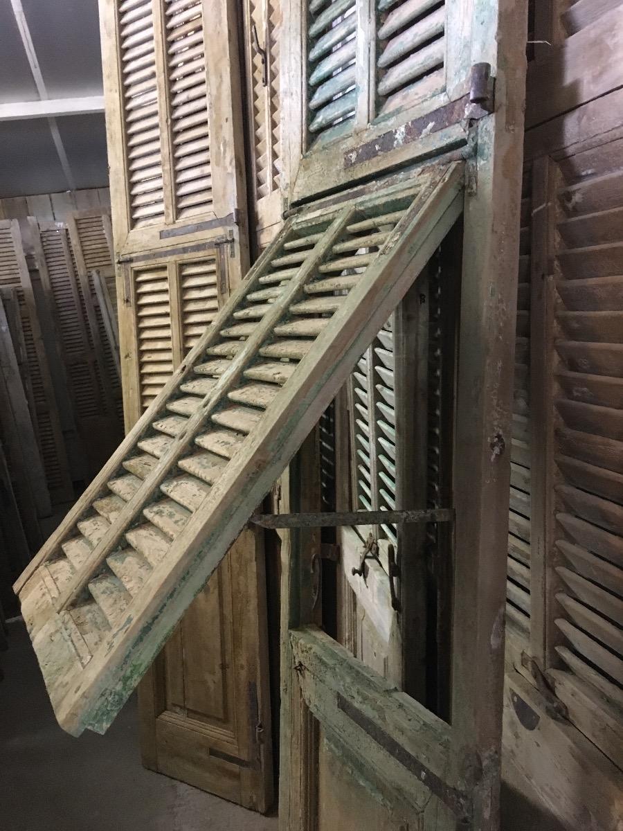 Antique high shutter