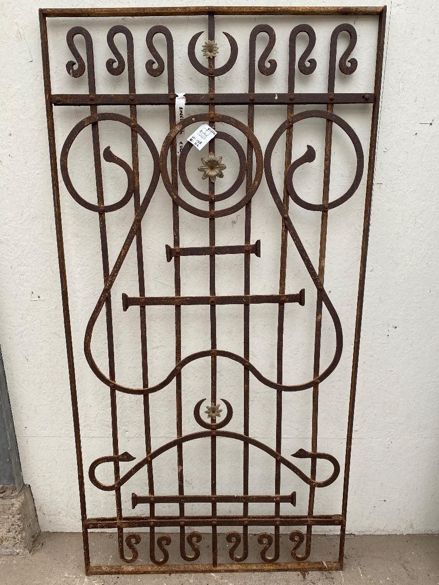 Antique iron fence 1x