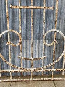 Antique style Antique iron fence 2x in Iron