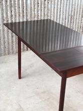 Antique style Mid-centrury table in Wood