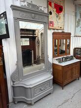 Antique style Mirror in Wood and mirror , Europa