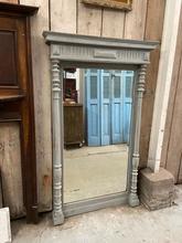 Antique style Antique mirror in wood and glass