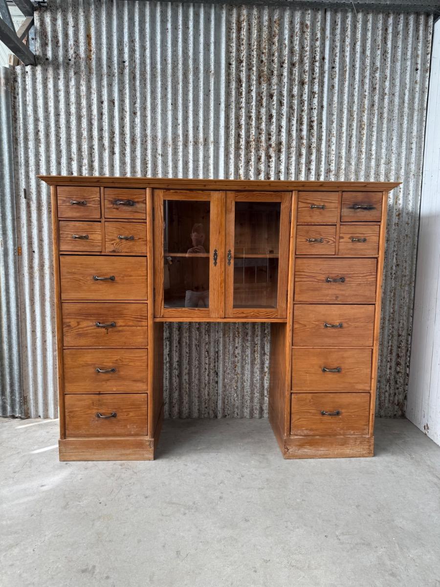 Antique pine Shopfitting