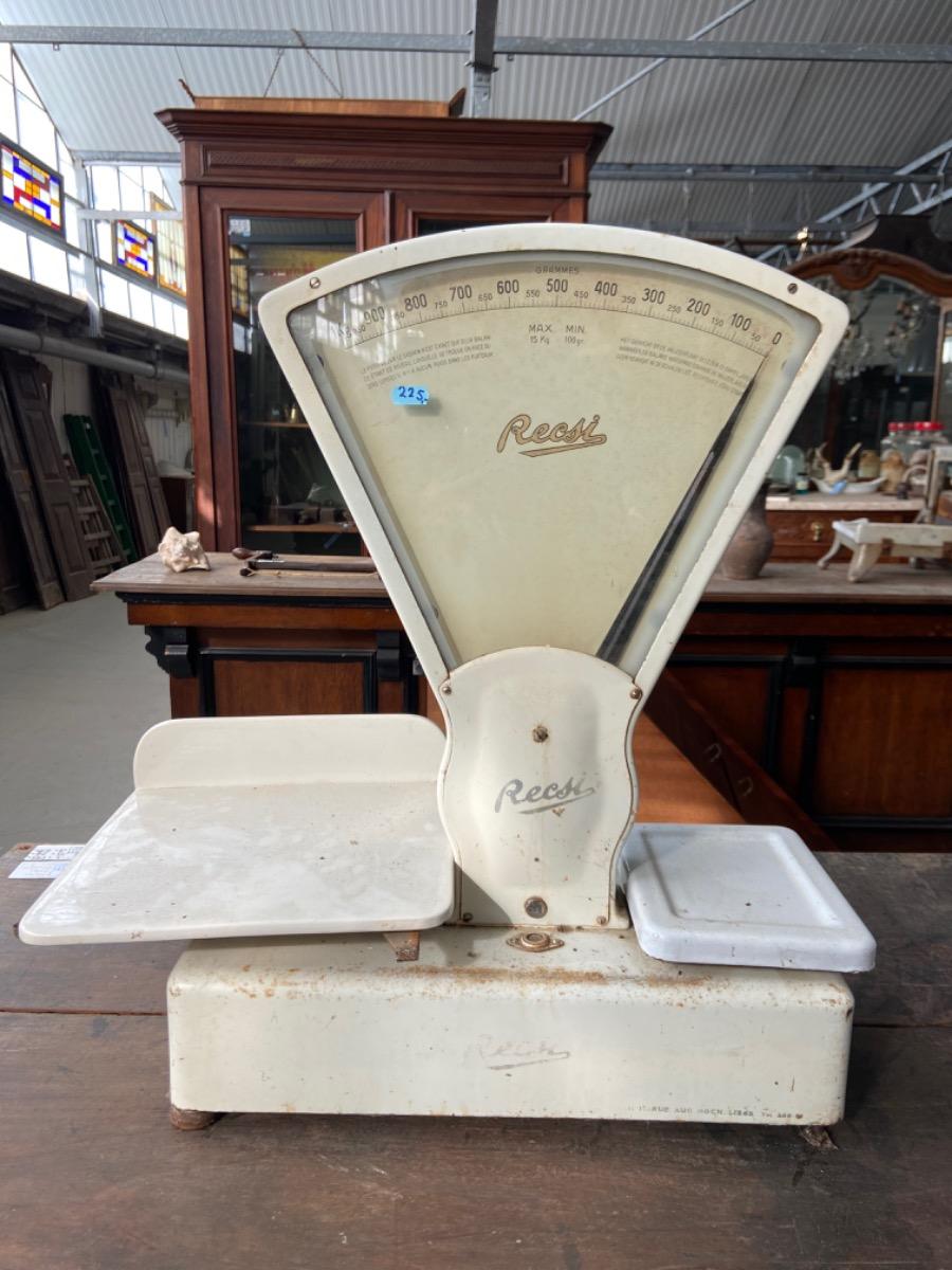 Antique scale
