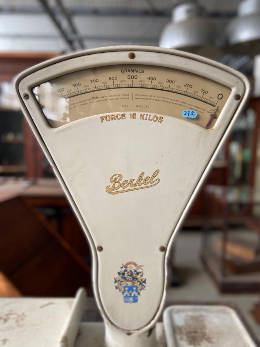 Antique scale