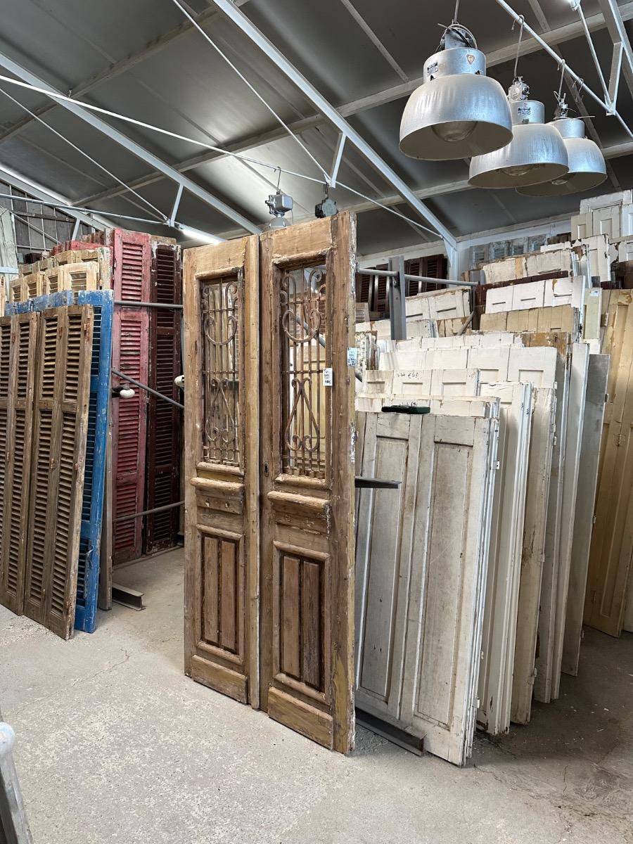 Antique set doors