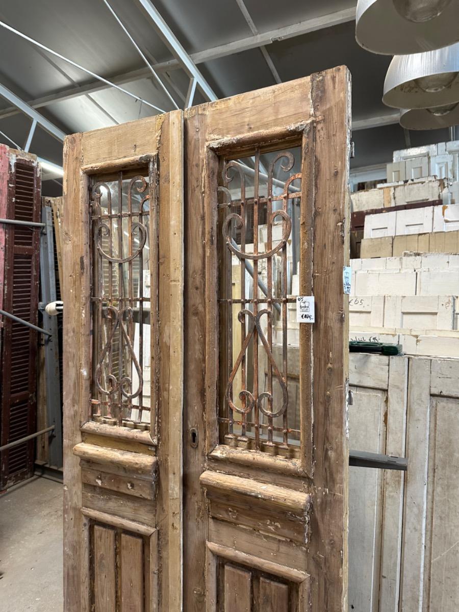 Antique set doors