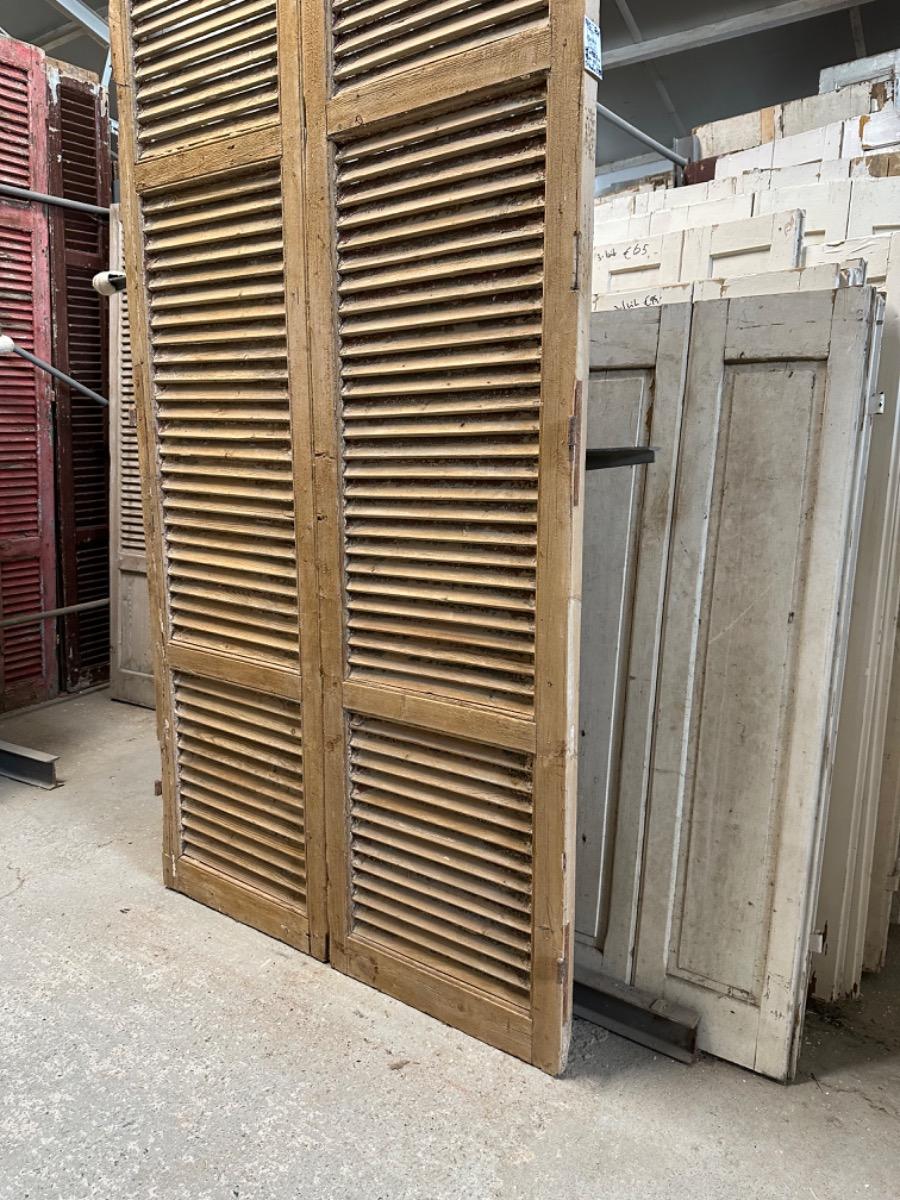 Antique set doors