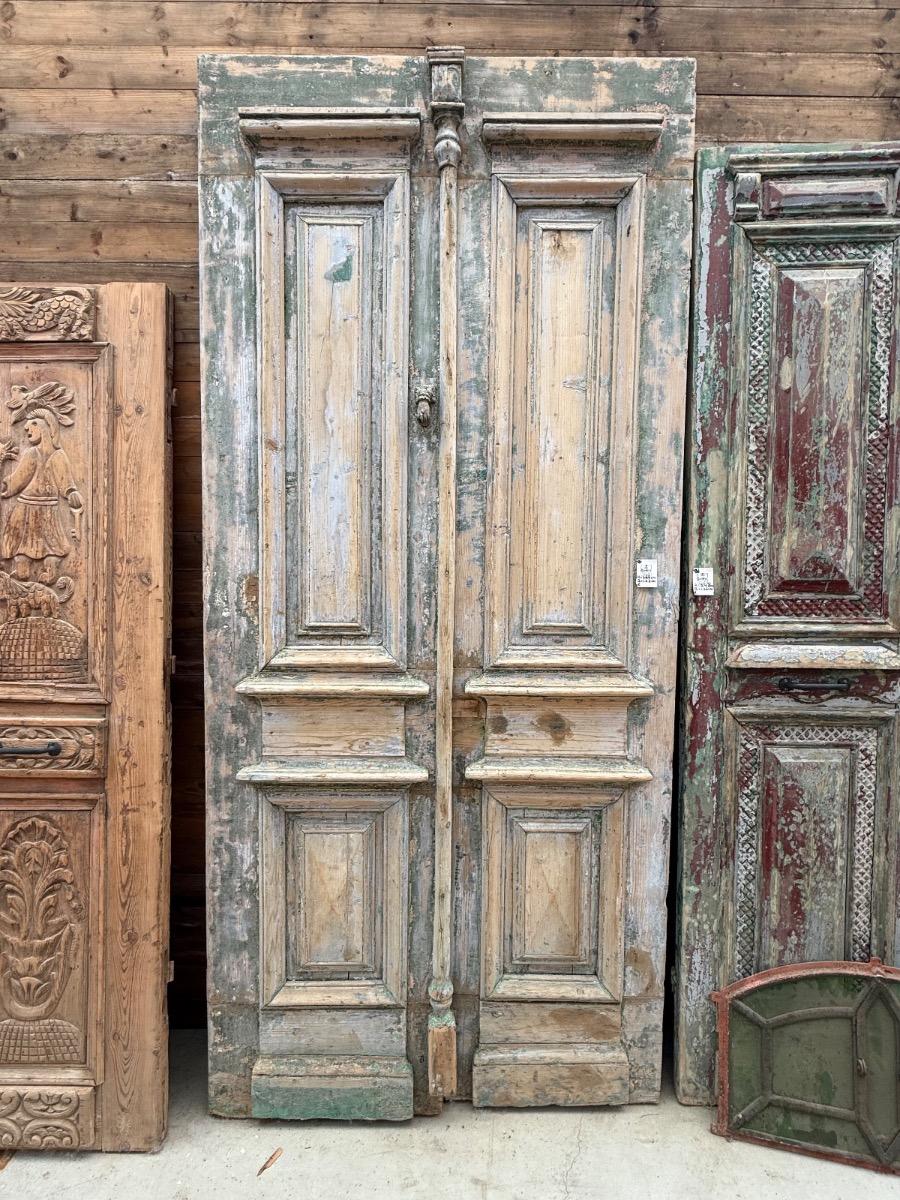 Antique set doors