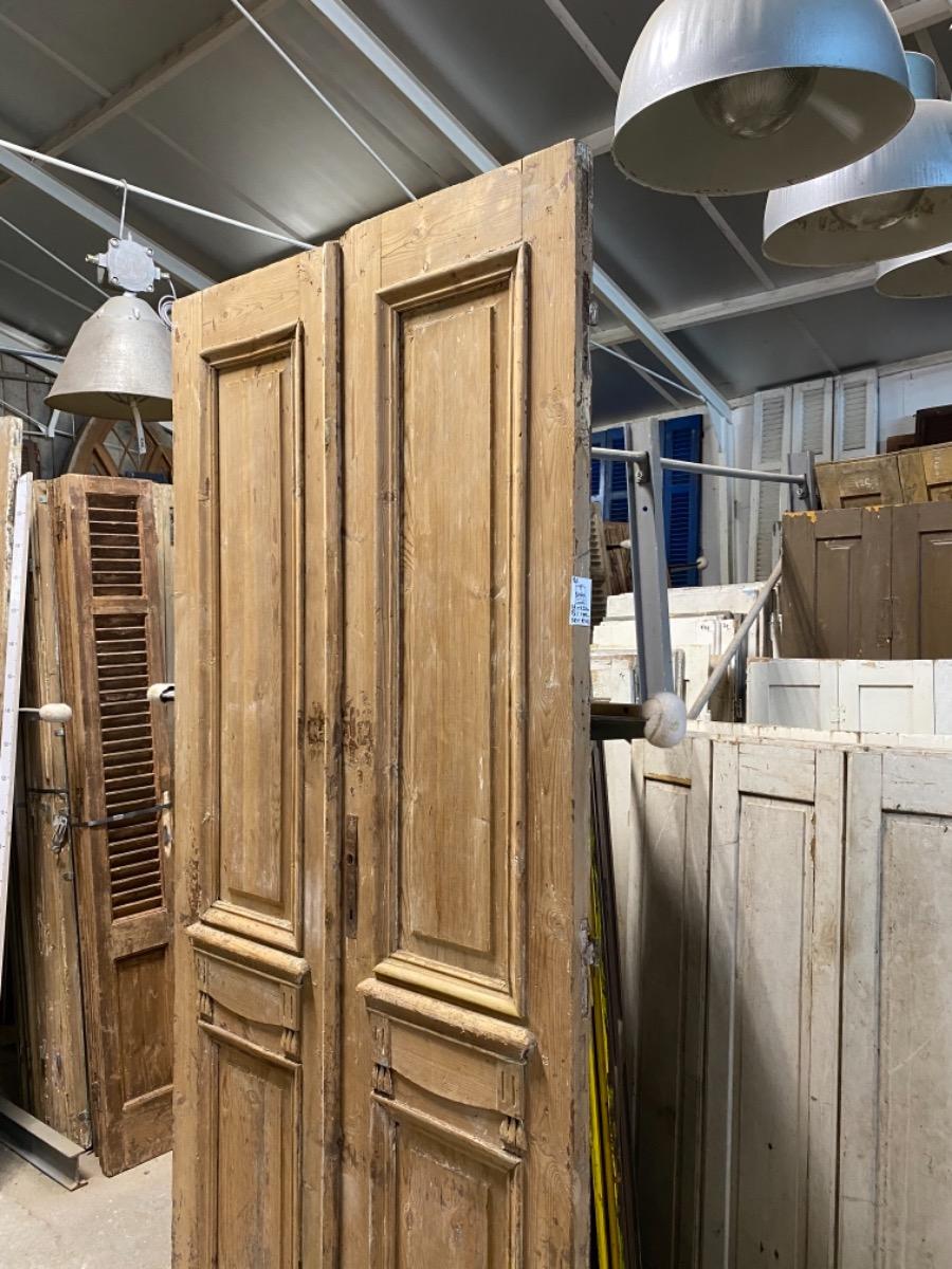 Antique set doors