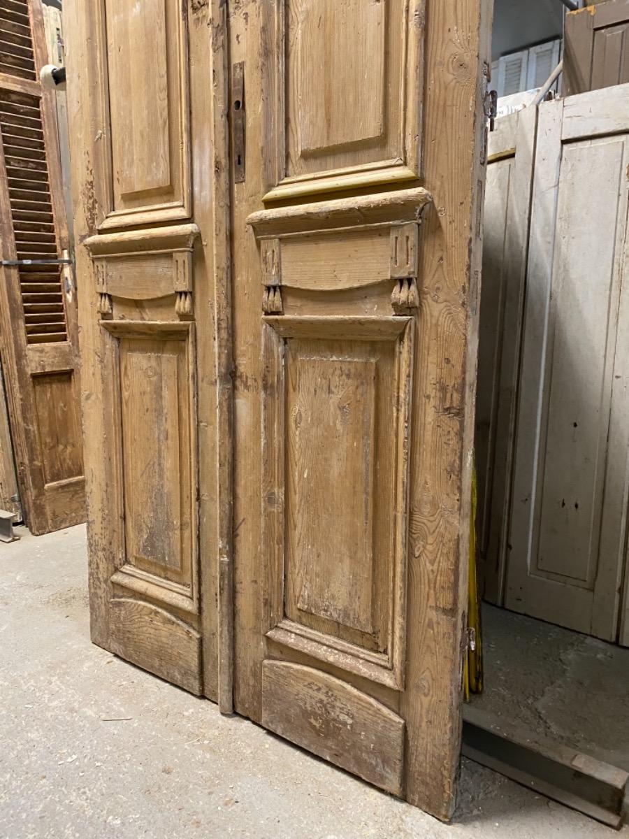 Antique set doors