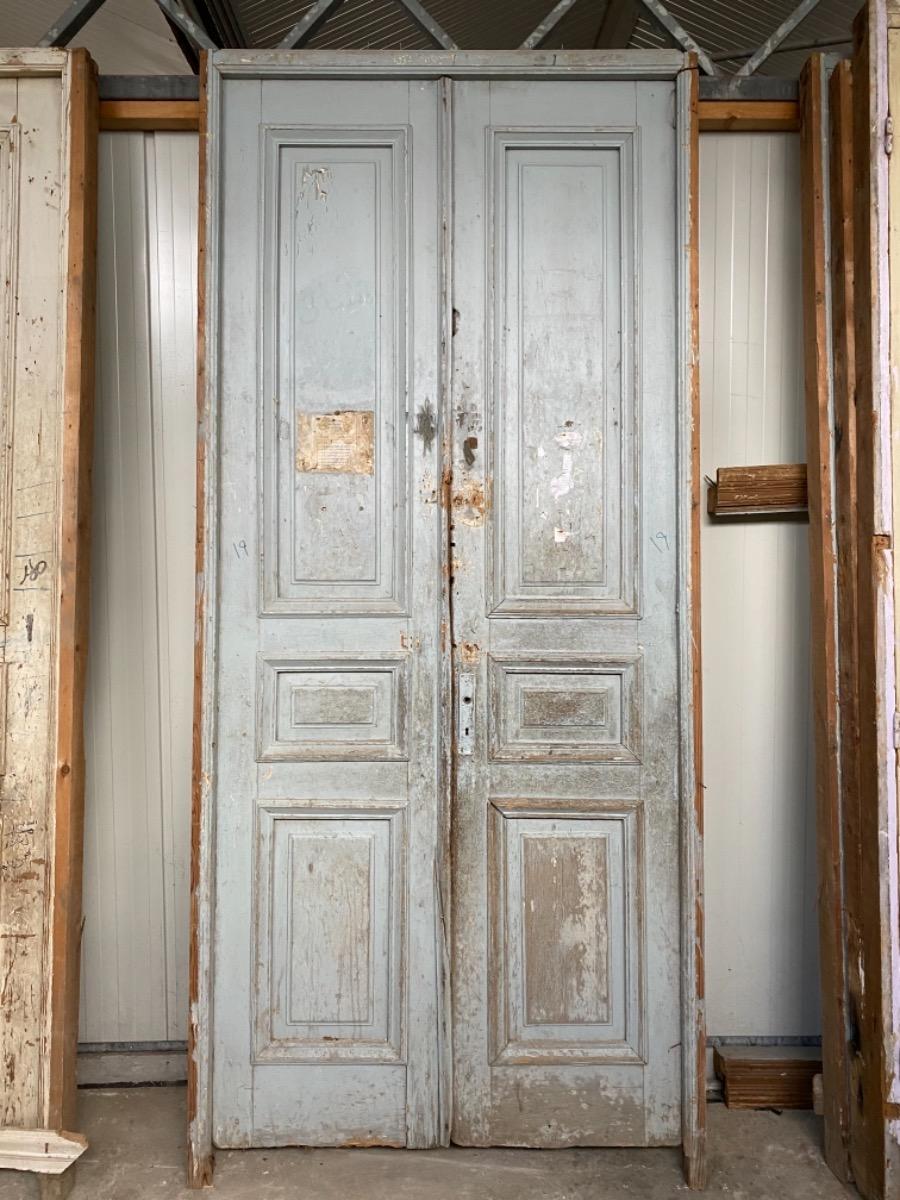 Antique set doors