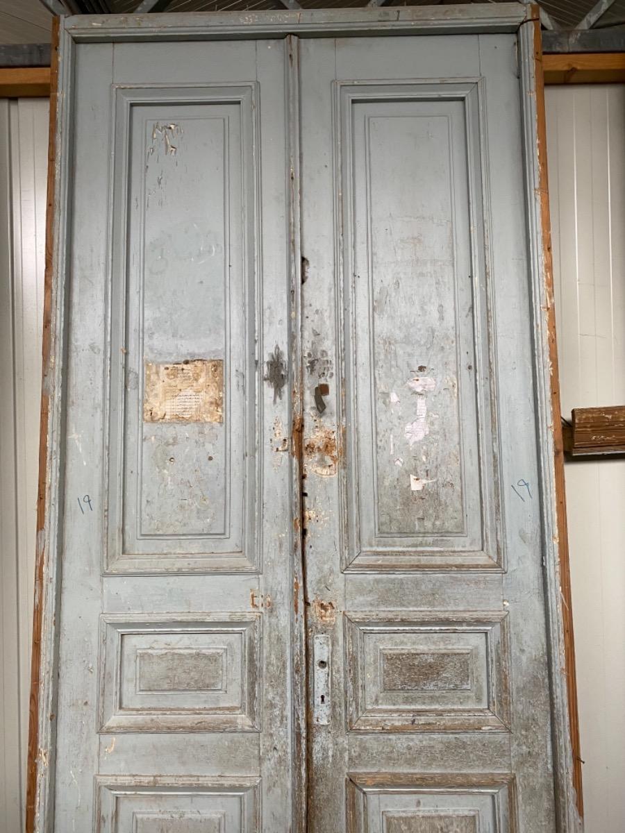Antique set doors