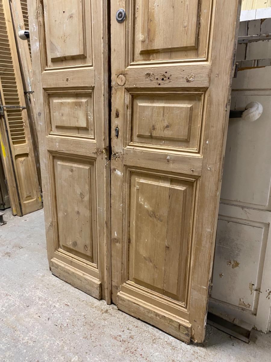 Antique set doors