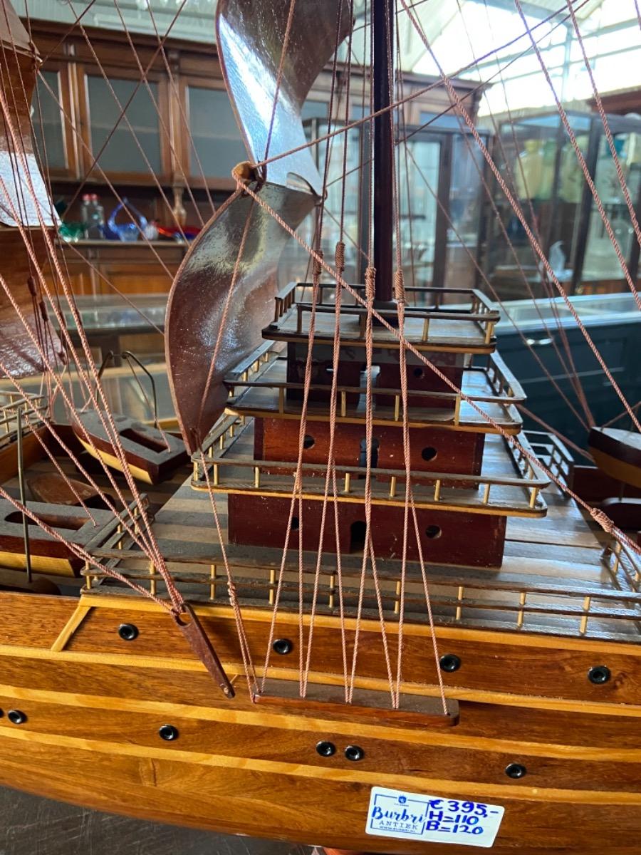 Antique ship