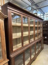 Antique style Shopcabinet in wood and glass 20e eeuw