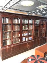 Antique style Antique shopcabinet in Wood