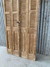 Antique style Antique shutters in Wood