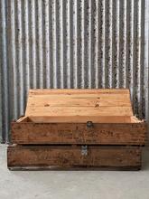 Antique style Storage box in Wood and iron