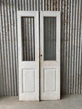 Antique style Antique white doors in Wood