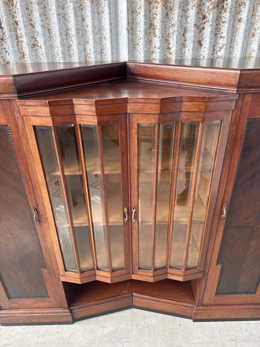 Art-deco cabinet