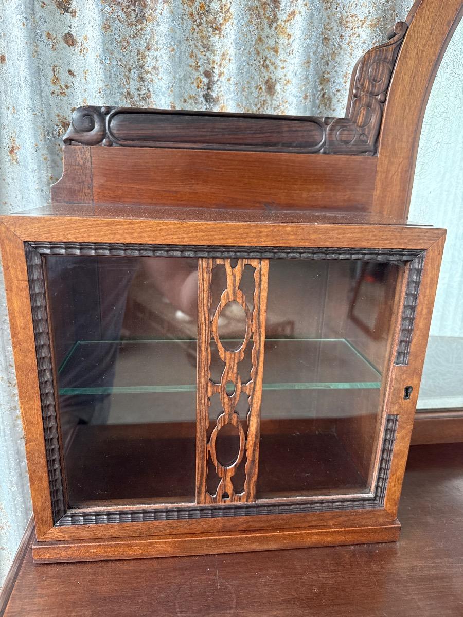 Art-deco cabinet