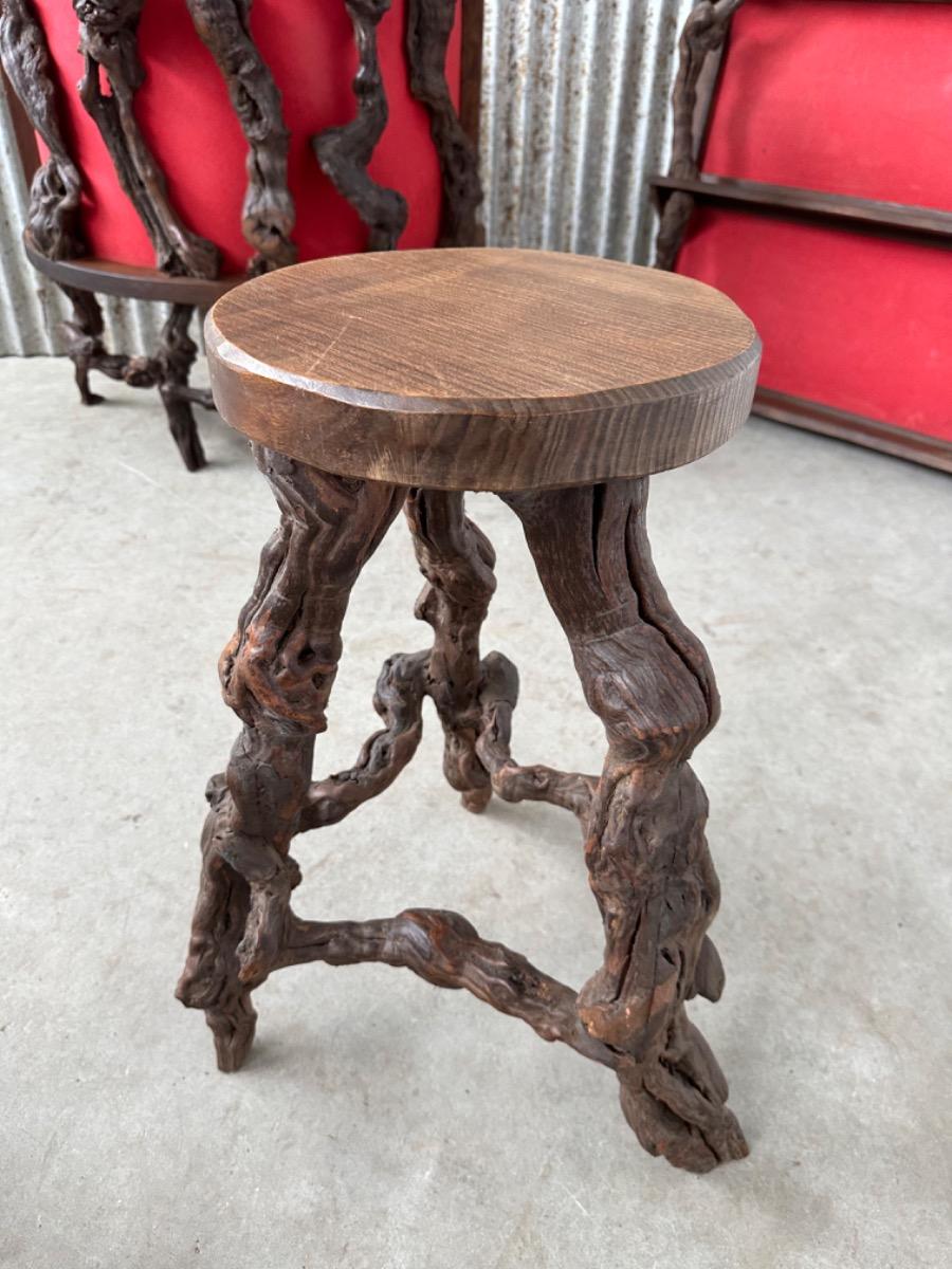 Bar shelves 2 x bar stools Vintage Wine bar