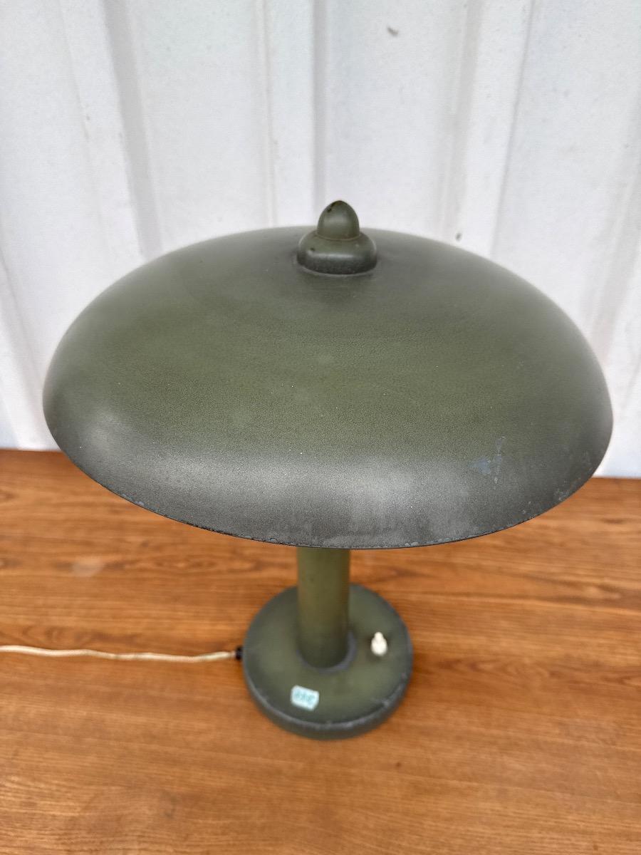 Bauhaus Desk lamp green