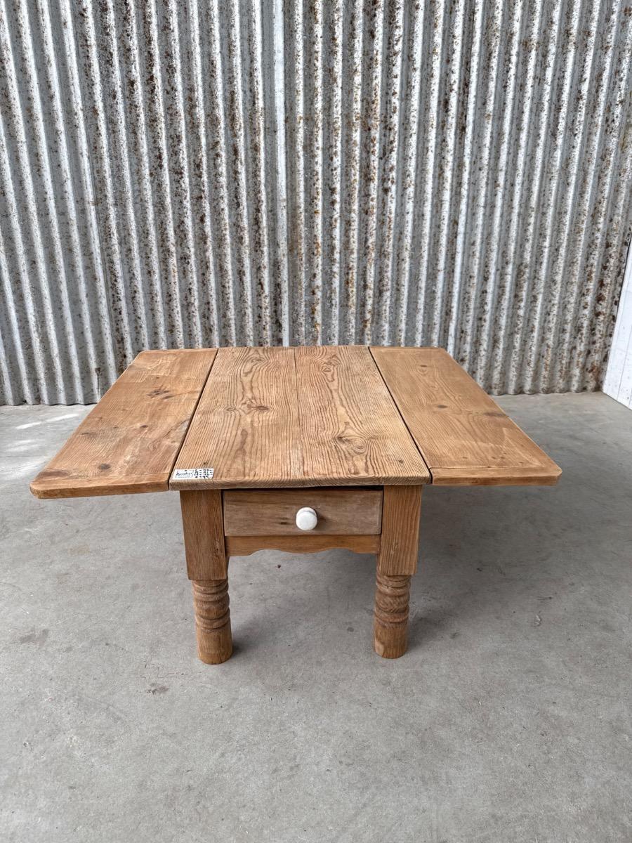 Brocante Table