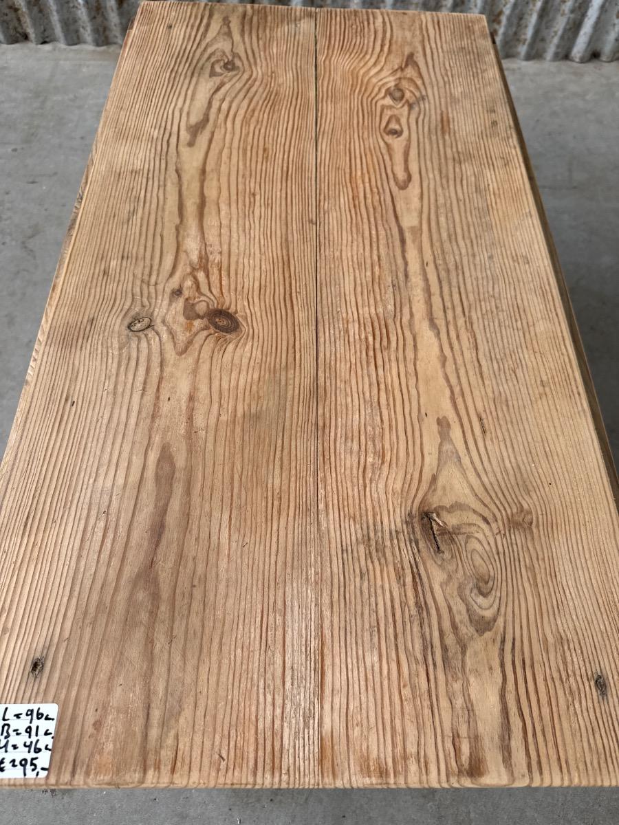 Brocante Table
