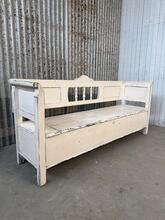 Brocante witte klepbank met opbergruimte stijl in hout, europa 20e eeuw