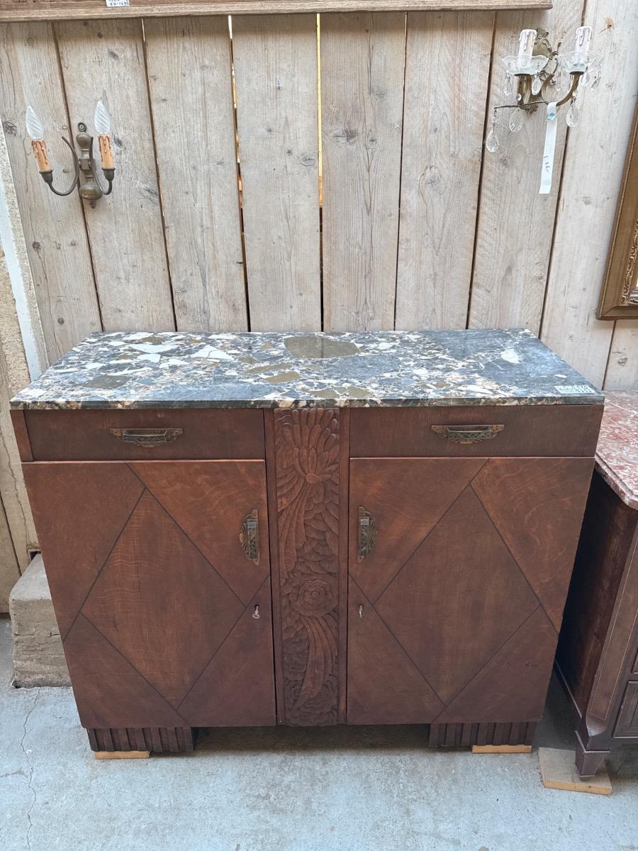 Cabinet with marmble 