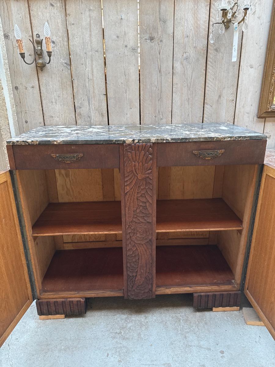 Cabinet with marmble 
