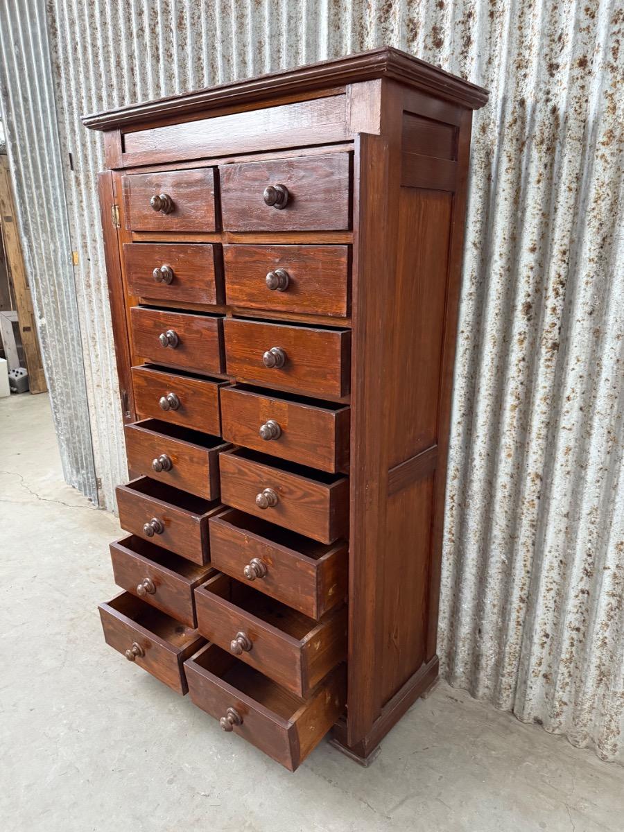 Chest of drawers
