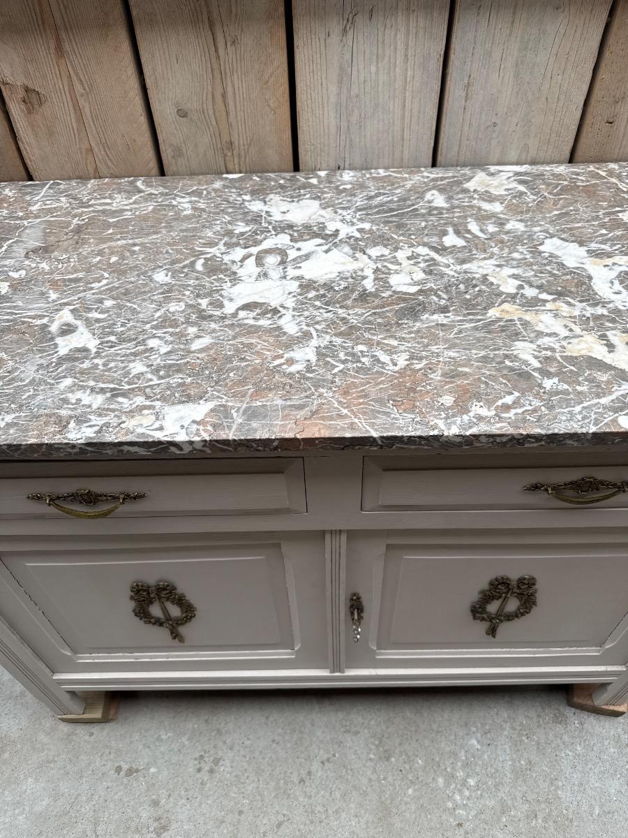   Chest of drawers with marble 