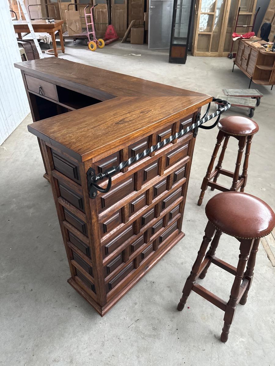 Complete bar