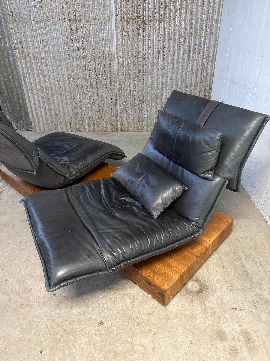 Design chairs on block 