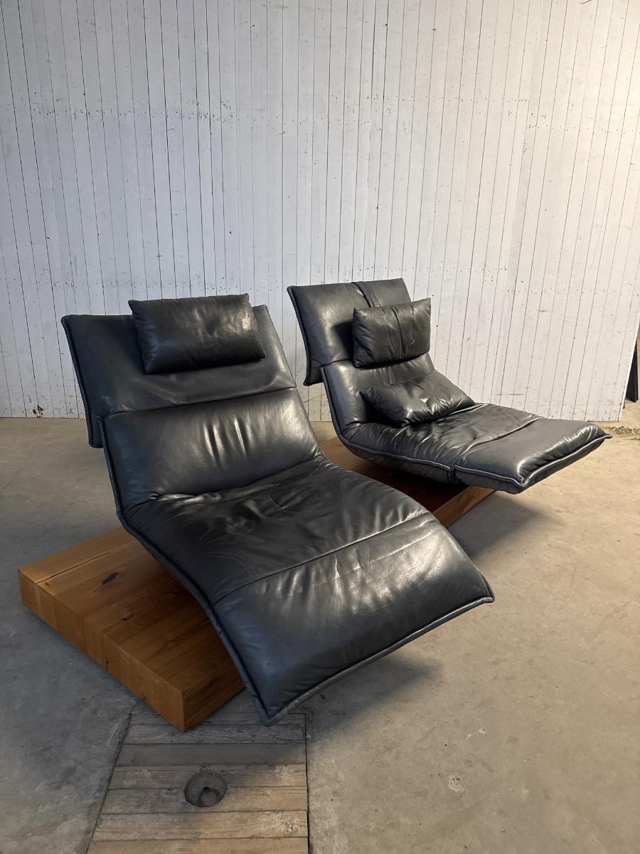 Design chairs on block 