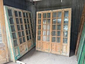 Glass doors in frame 