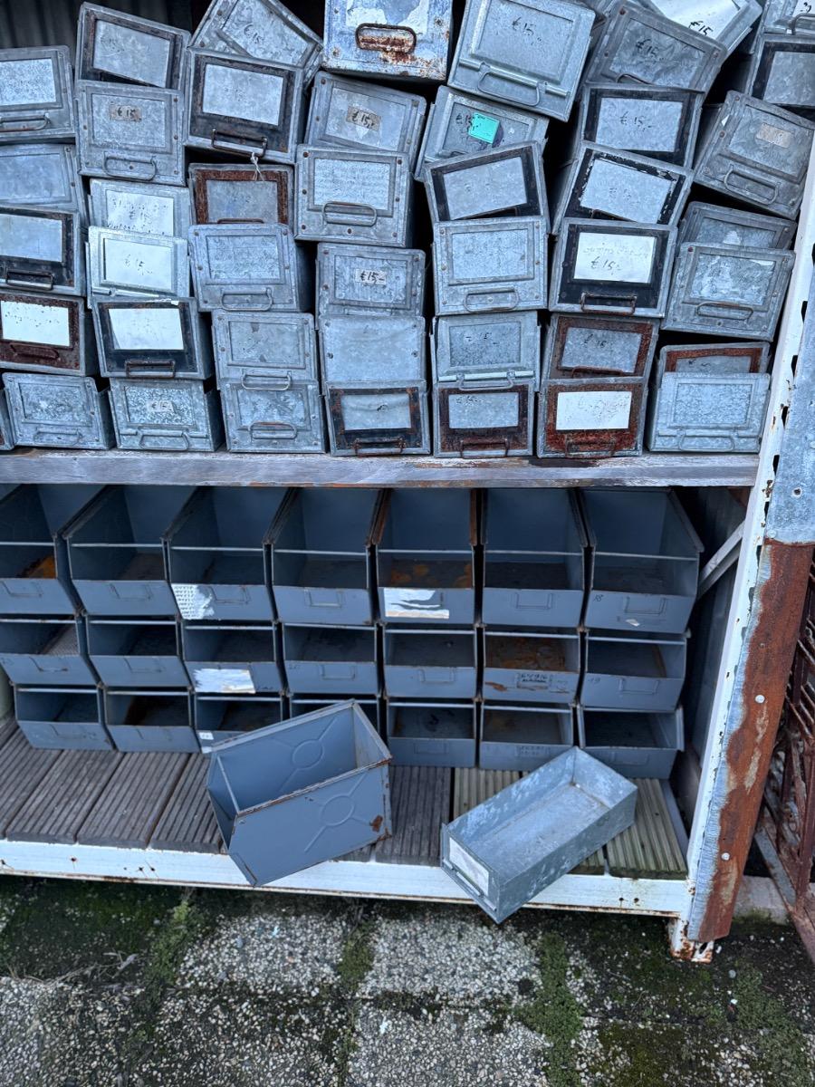 Industrial storage box