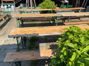 Industrial style Industrial tables in wood and iron