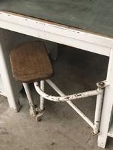 Industrial style Industrial workbench in Wood
