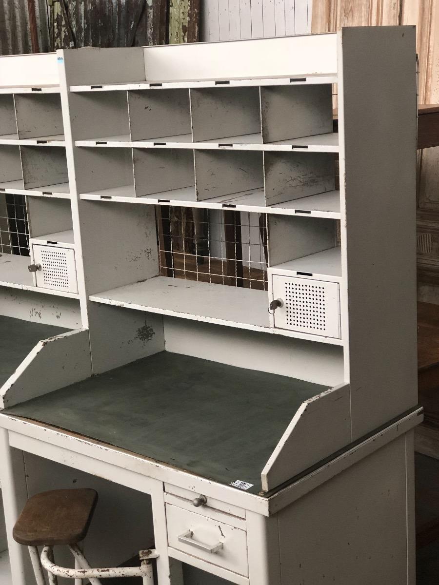 Industrial workbench