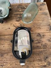 Industriële buitenlamp bakeliet met glas  Industrieel stijl in ijzer,