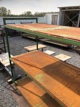 Industriële ijzeren tafel op wielen Industrieel stijl in ijzer,