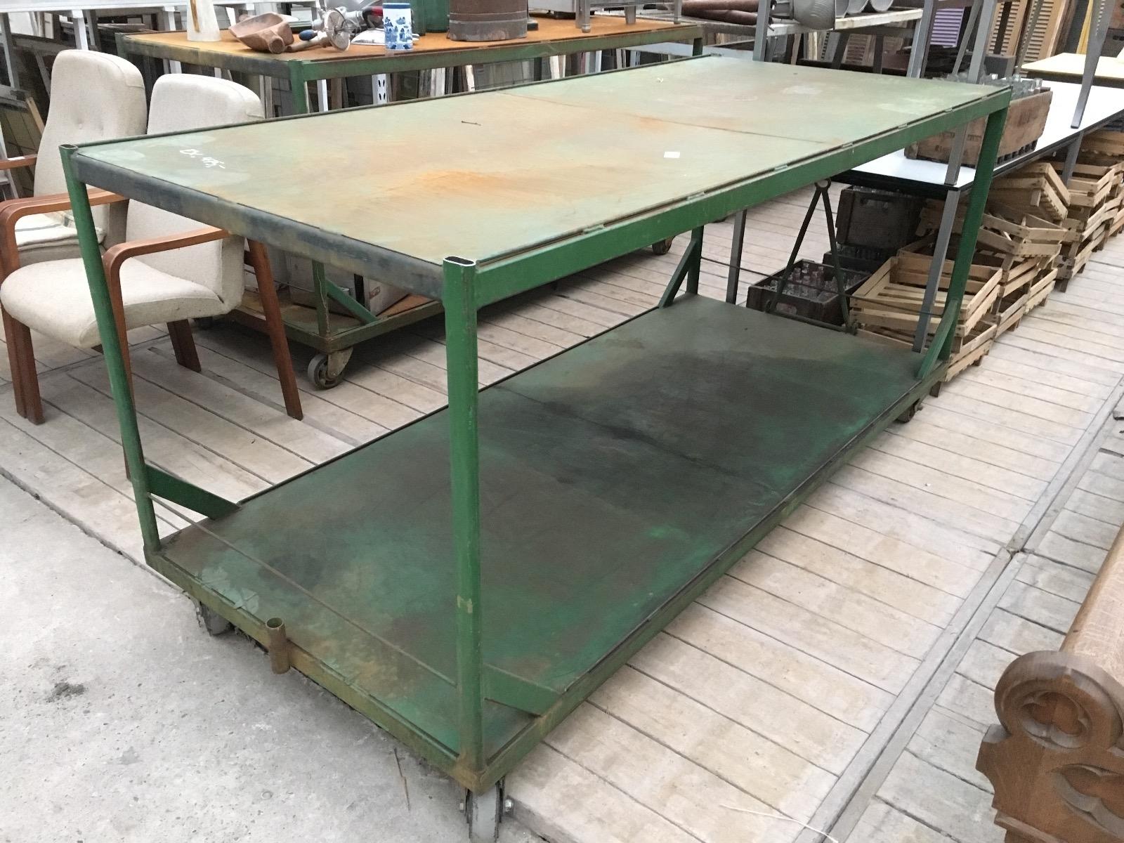 More avaible Shop fitting Industrial table