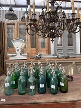 old decoration brocante vintage spray bottles